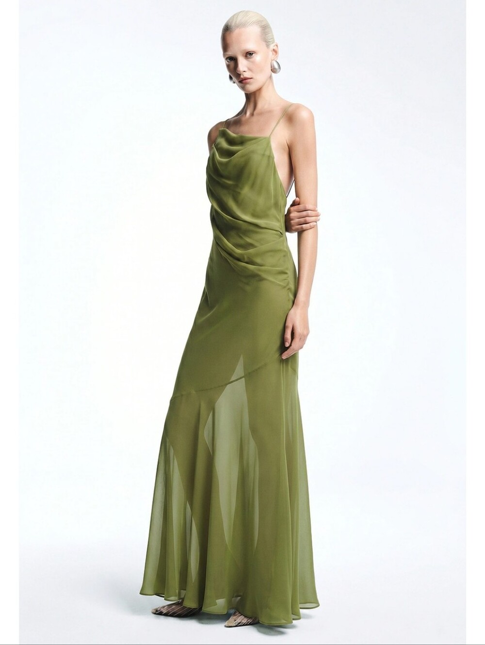 Siagre Silk Backless Gown - Picture 4 of 4